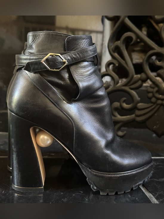 Nicholas Kirkwood Shoes - Nicholas Kirkwood Black Leather Ankle Boot with Gold Buckle